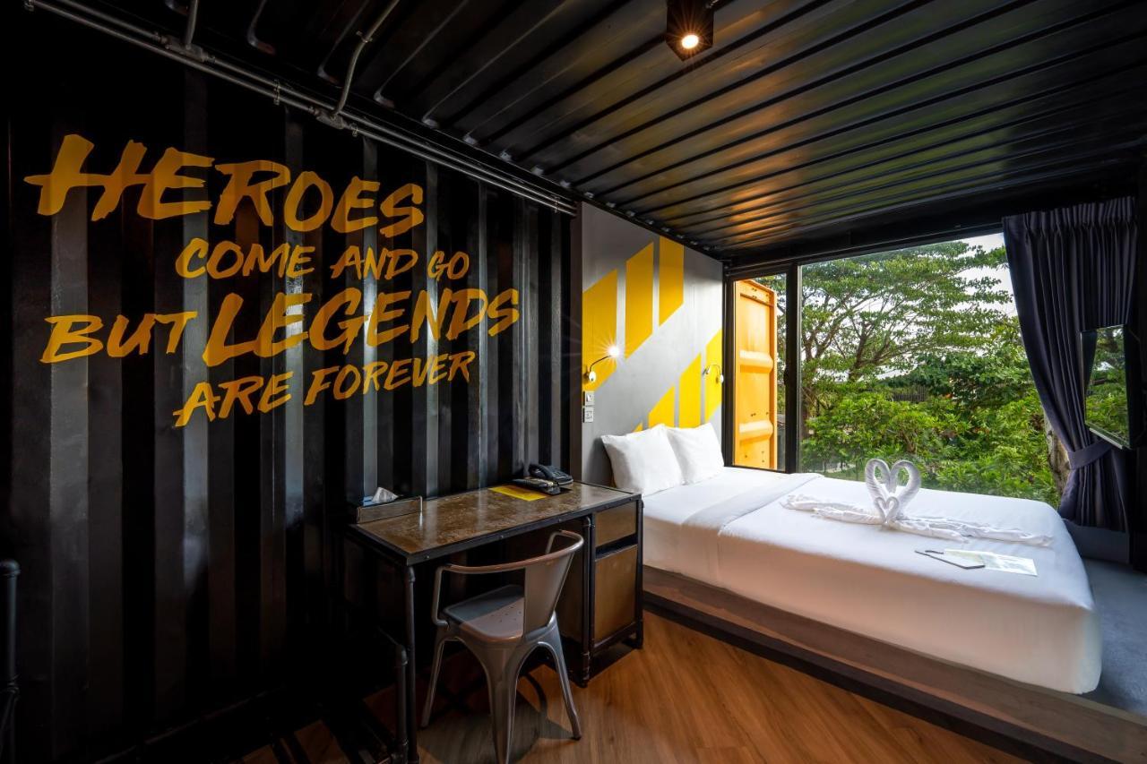 Hivetel Hotel Chalong Eksteriør billede