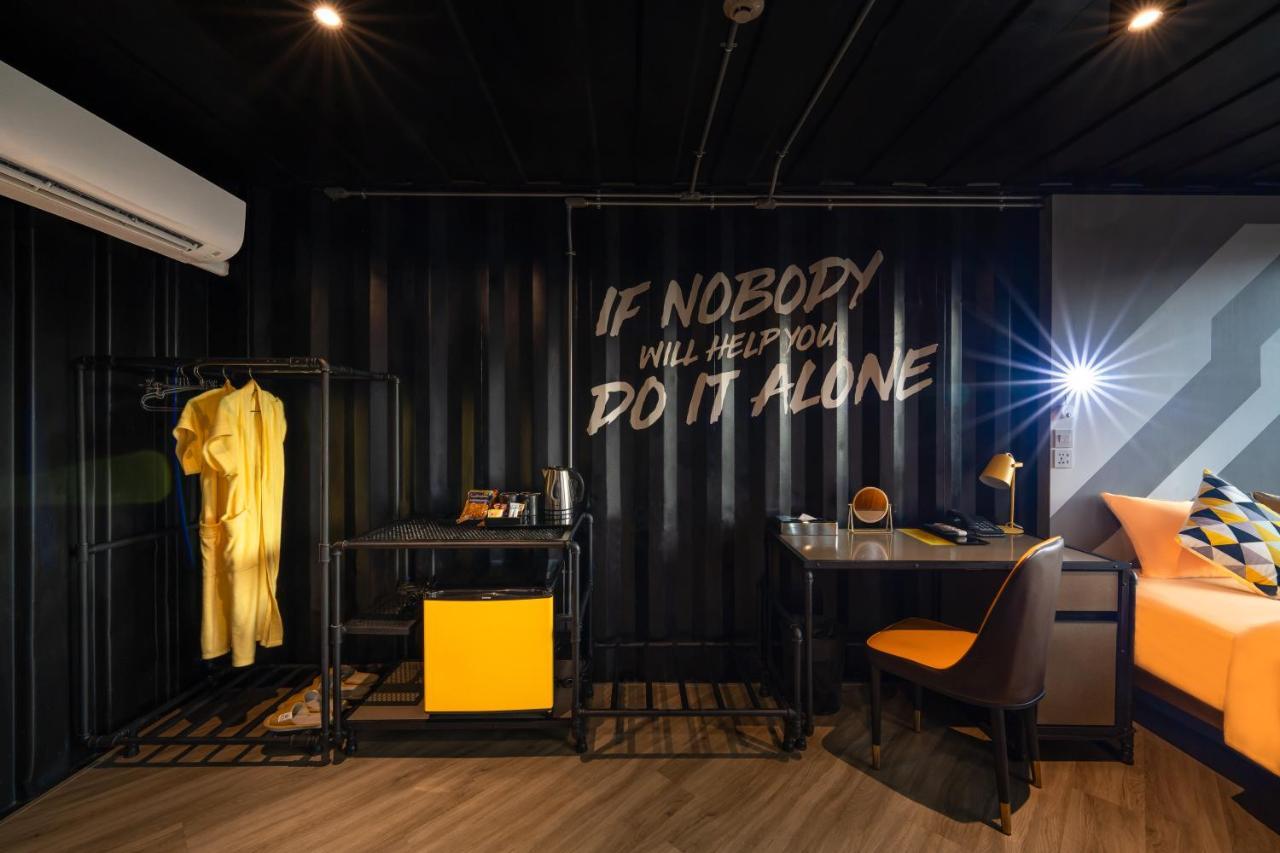 Hivetel Hotel Chalong Eksteriør billede