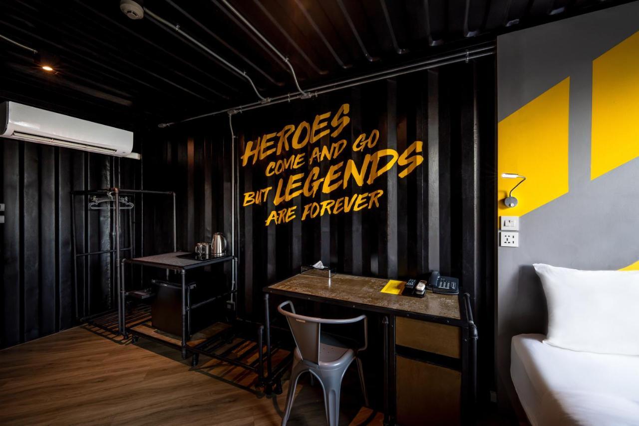 Hivetel Hotel Chalong Eksteriør billede