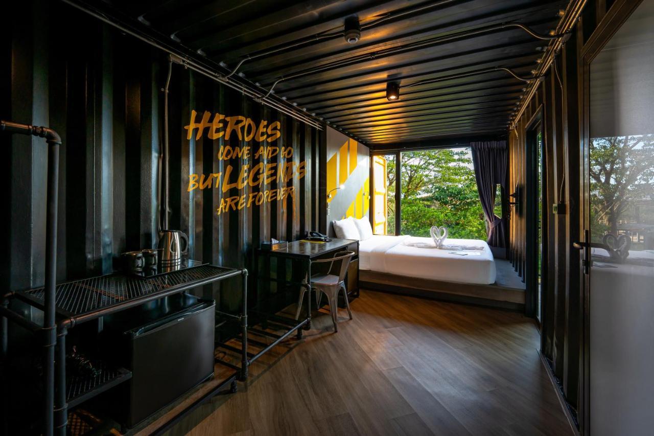 Hivetel Hotel Chalong Eksteriør billede