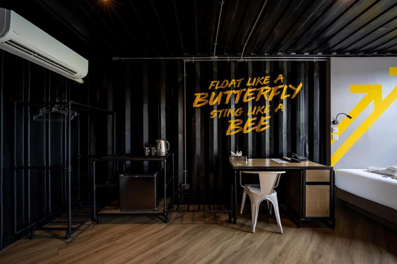 Hivetel Hotel Chalong Eksteriør billede