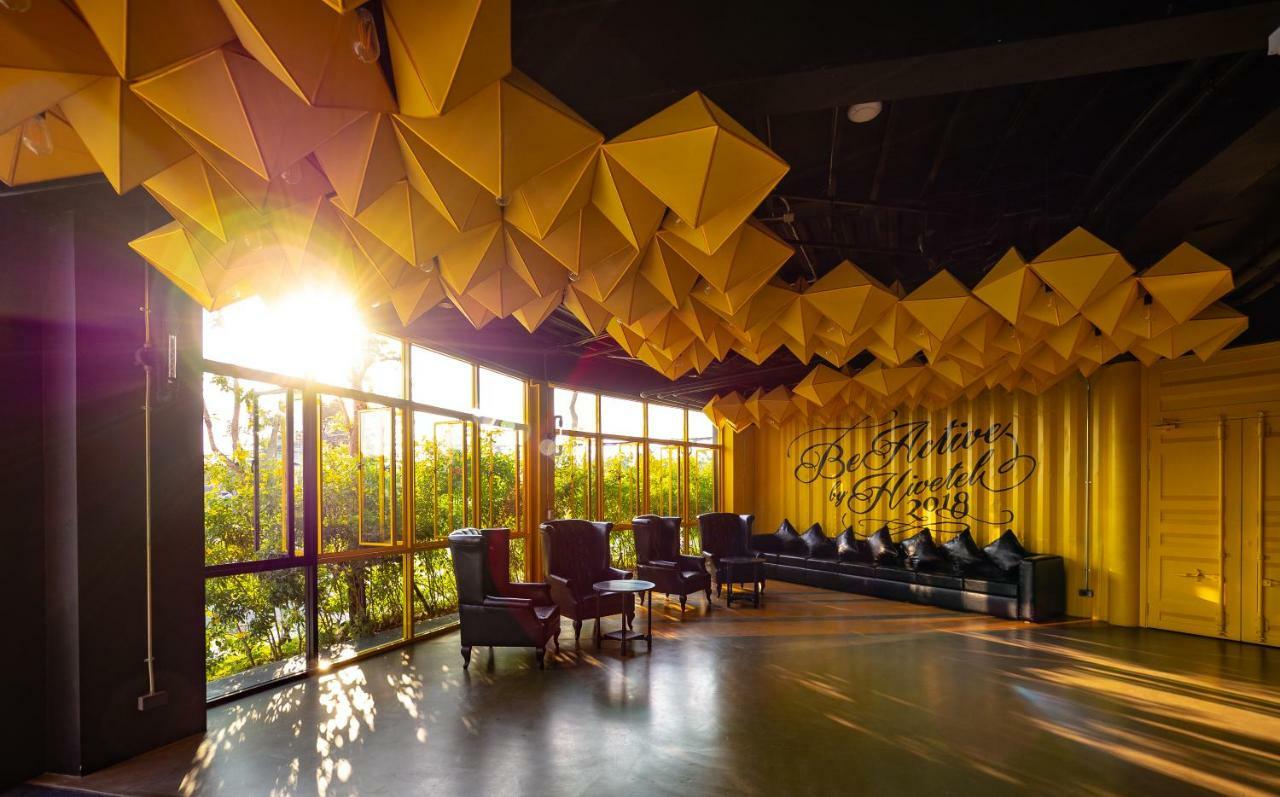 Hivetel Hotel Chalong Eksteriør billede