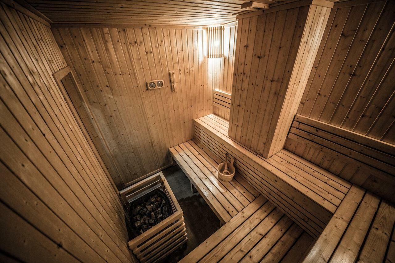 Hivetel Hotel Chalong Eksteriør billede